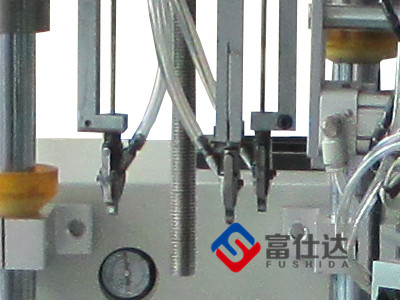 空調(diào)自動(dòng)鎖螺絲機(jī) 空調(diào)自動(dòng)鎖螺絲機(jī)