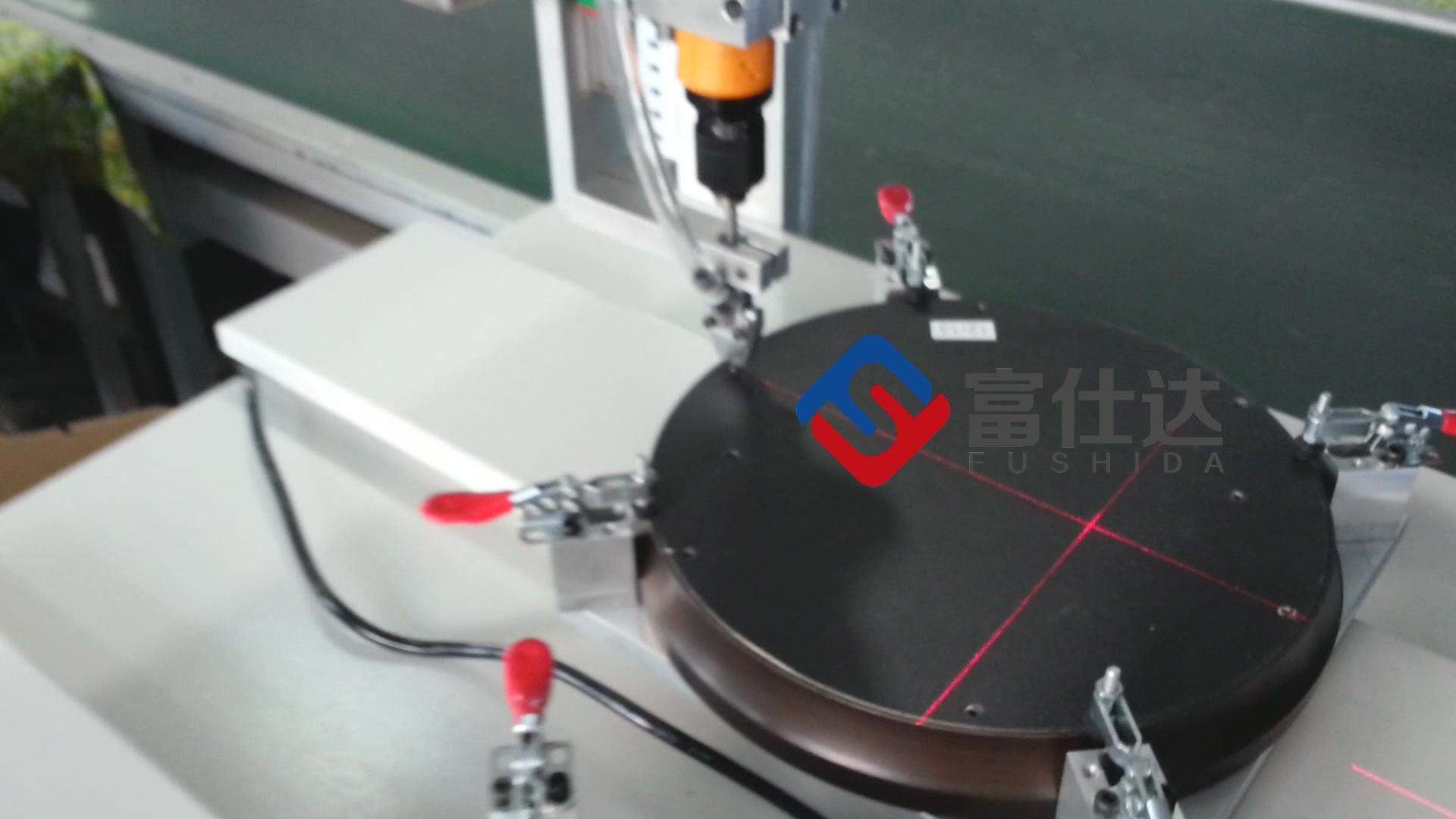 坐標(biāo)式自動鎖螺絲機(jī)